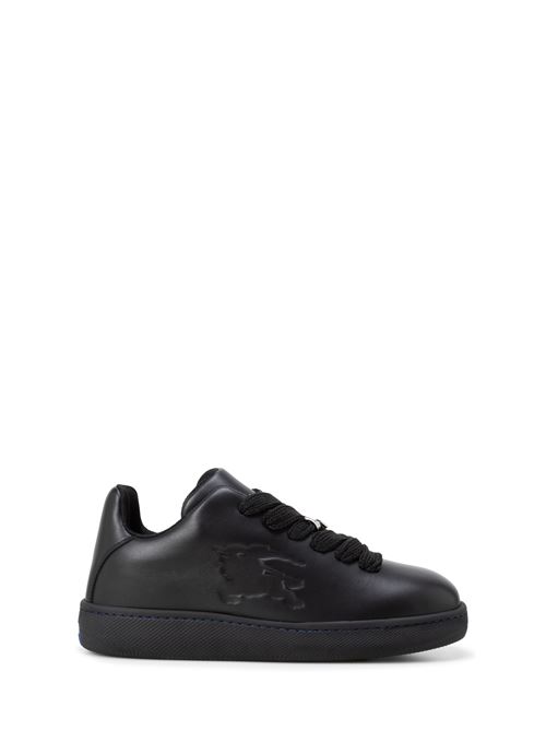 BLACK LOW SNEAKERS WITH EQUESTRIAN KNIGHT IN RELIEF IN LEATHER BURBERRY | 8083325A1189