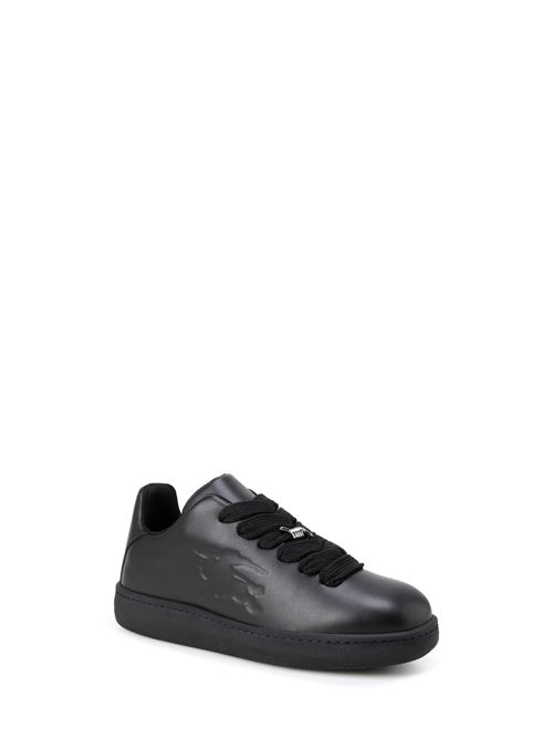 BLACK LOW SNEAKERS WITH EQUESTRIAN KNIGHT IN RELIEF IN LEATHER BURBERRY | 8083325A1189